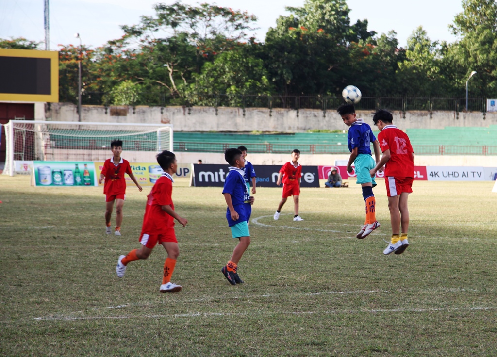 Bế mạc Giải bóng đá TN-NĐ Cúp Báo Nghệ An lần thứ 23 năm 2019
